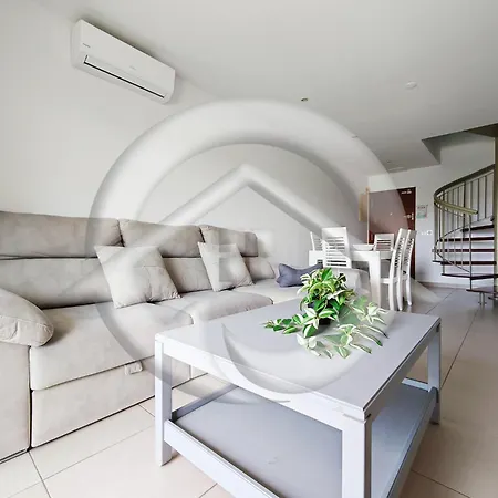Center Atico Apartment *